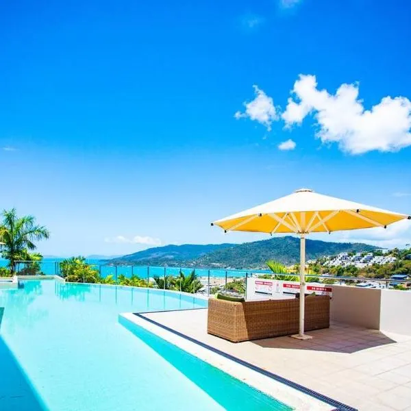 Seaviews at Searene, Spacious, Pool & Free WIFI, hotel v destinaci Airlie Beach