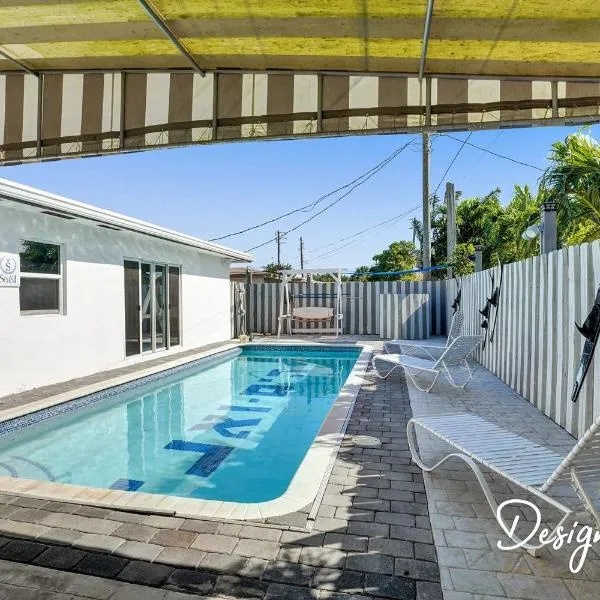 Private house wpool view patio, hotel in Deerfield Beach