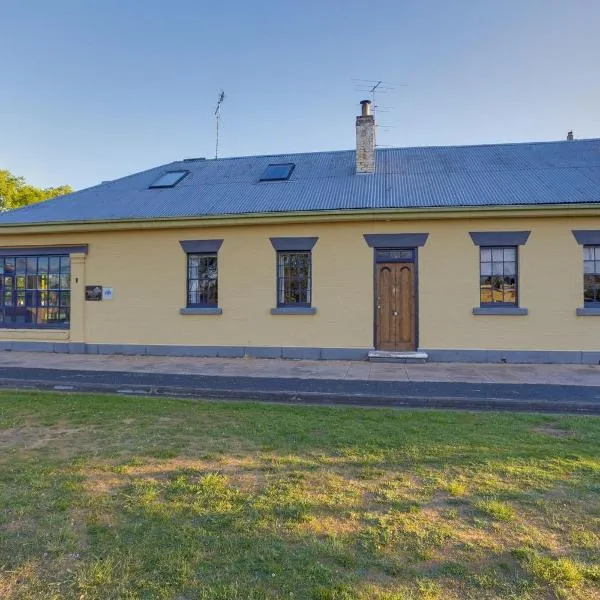 Whites Corner, hotel in Hollow Tree