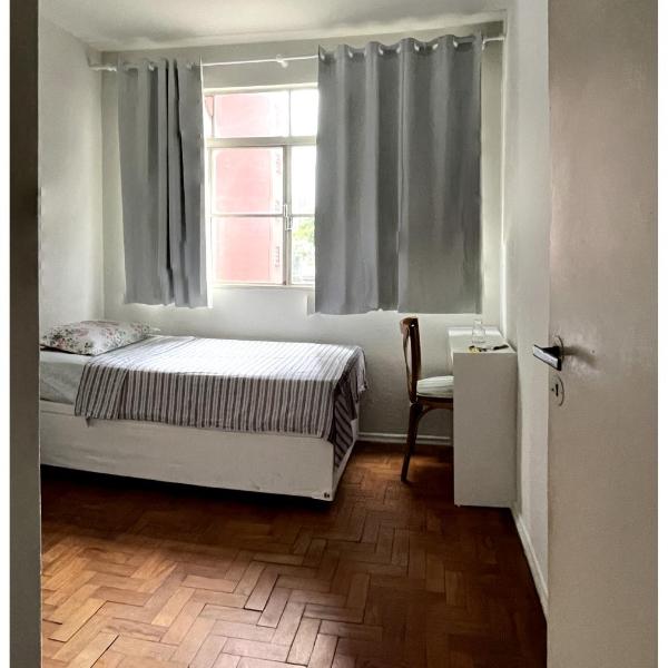 AVENIDA PAULISTA - QUARTO SOLTEIRO em Apartamento compartilhado