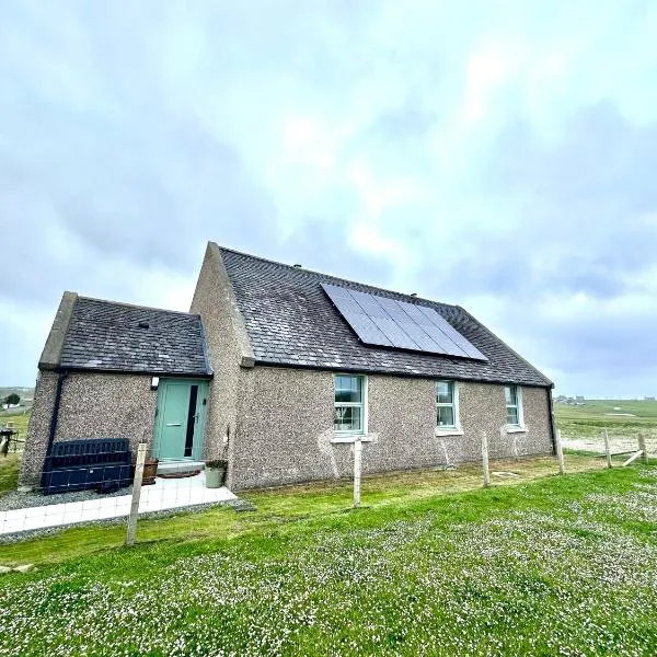 Modern Refurbished Church nr Butt of Lewis beaches, hotel in Port of Ness