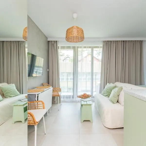 APARTAMENTY MIERZEJA - STEGNA PARK STUDIO, 500 m od plaży, hotel v destinaci Stegna