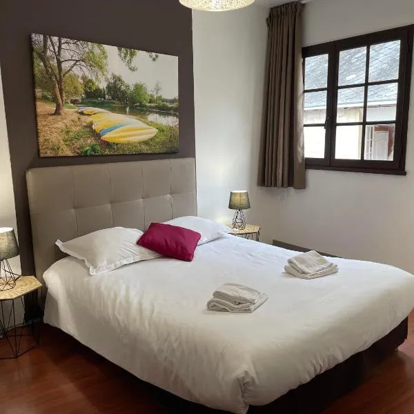 Hôtel les Trois Lys – hotel w mieście Azay-le-Rideau