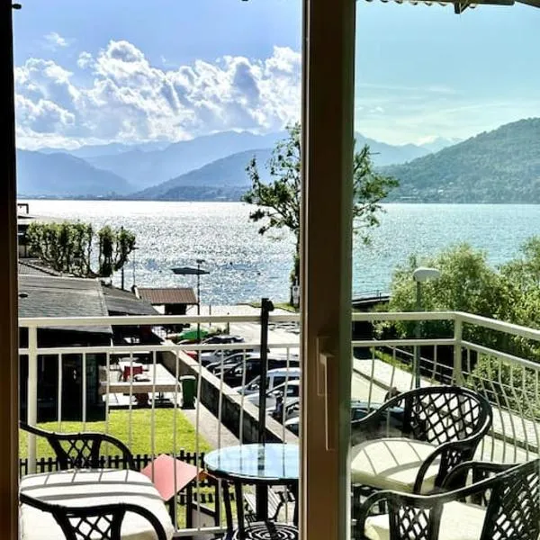 Lilly del Lago Maggiore, hotel sa Castelveccana