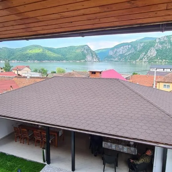 Alexandra si Adan, hotel v destinaci Dubová