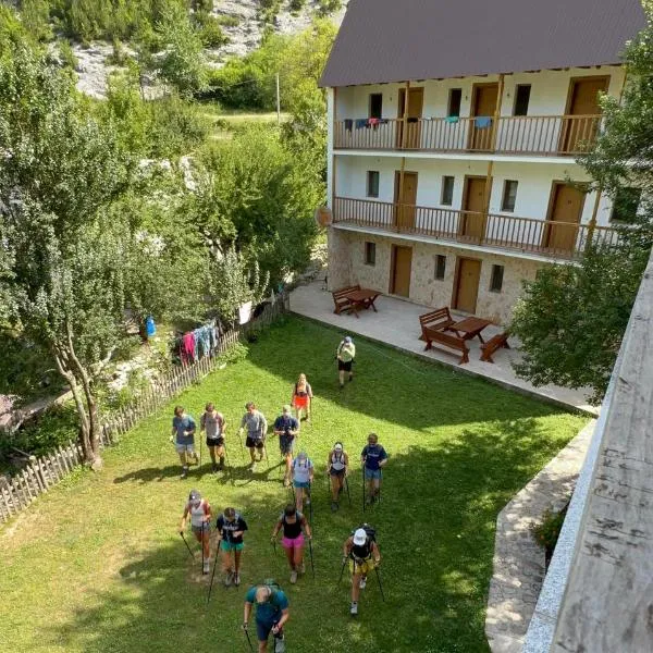Bujtina Ziçi, hotel in Theth