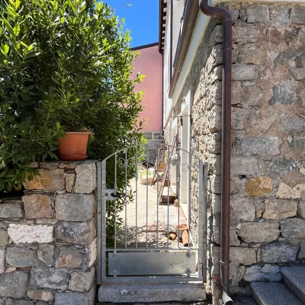 Is Janas, hotel in Ulassai