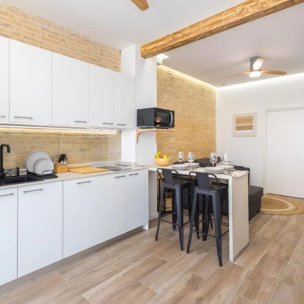 Moderno, amplio y muy cómodo, hotel in Valencia