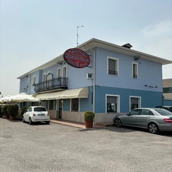 Hotel Ristorante Amalfitana, hotel v destinaci Dello