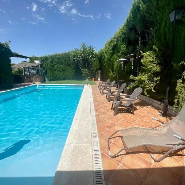 Villa Familia, hotel in Écija