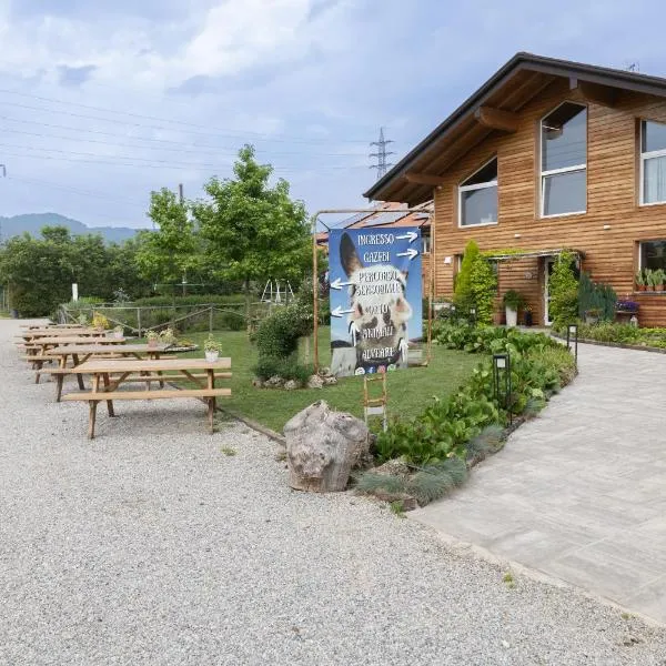Agriturismo Sadira, hotel v destinaci Calusco dʼAdda