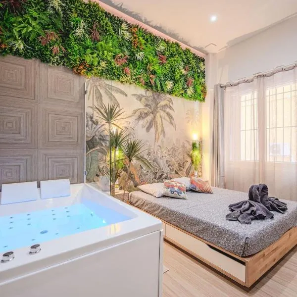Little Bangkok - Luxury SPA Apartment, khách sạn ở Toulon