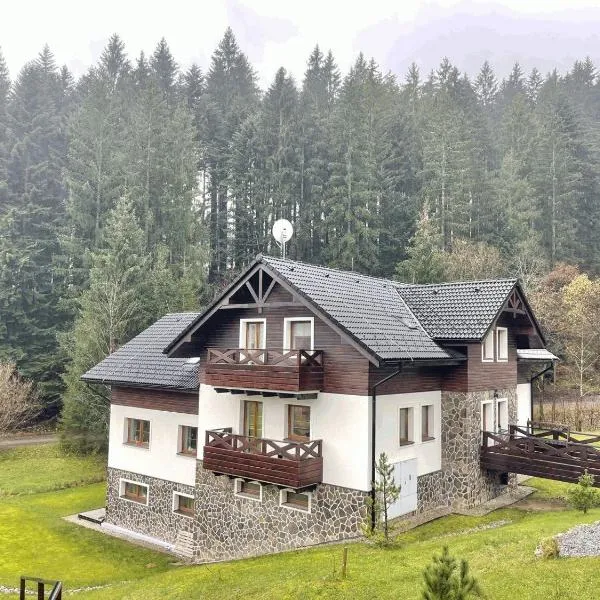 Apartmán GRÚŇ -Vrátna-Paseky, hotel di Žilina