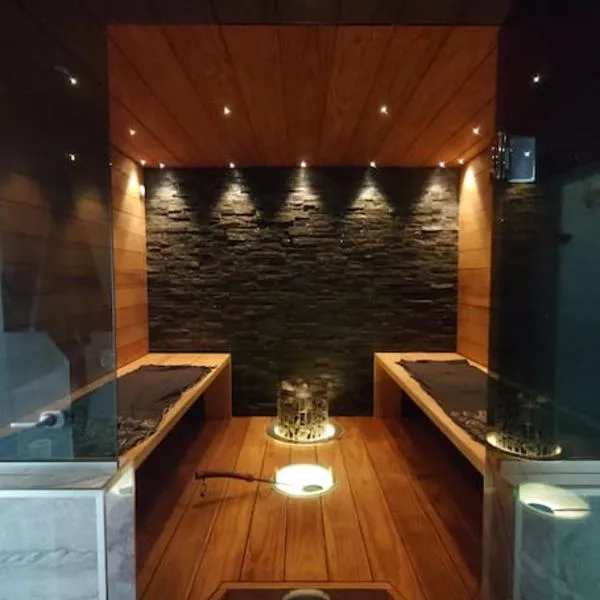 Talo kaikilla mukavuuksilla, hotel v destinaci Joensuu