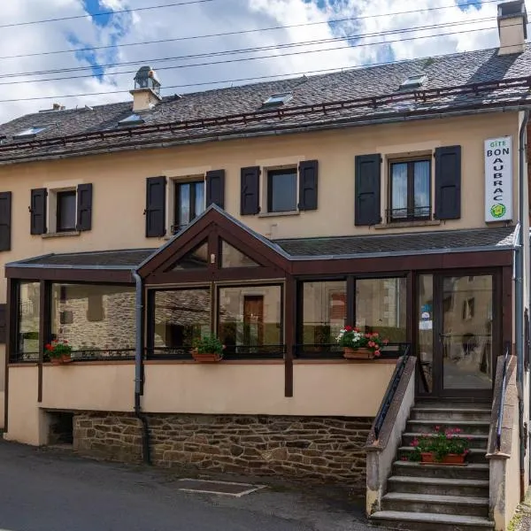 Bon aubrac pour 12 personnes, отель в городе Les Hermaux