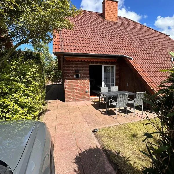 Strandhaus Nina - Ferienhaus Hooksiel, hotell sihtkohas Hooksiel