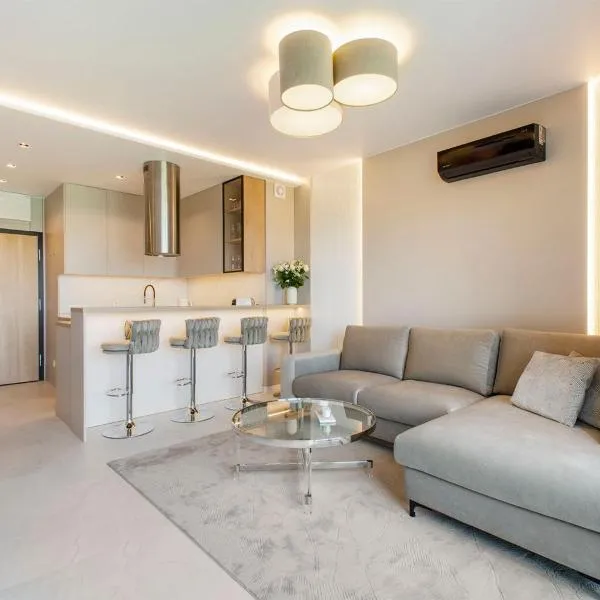 SKY Home- Pearl -Manufaktura, Parking, Klimatyzacja, Dostęp na Kod – hotel w Łodzi