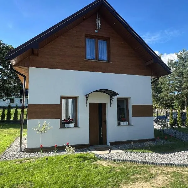 Domek w górach, hotel in Załuczne