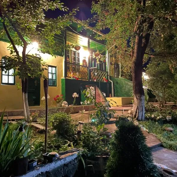 Căsuța fă rai din ce ai, hotel a Buzău