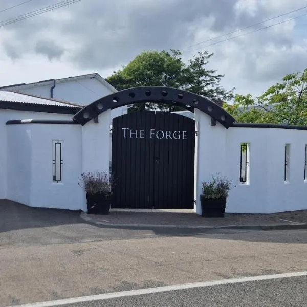 The Forge Cottage 1, hotel in Wexford