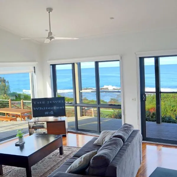 4 Whitecrest Great Ocean Road Resort - Ocean View, hotel in Wongarra