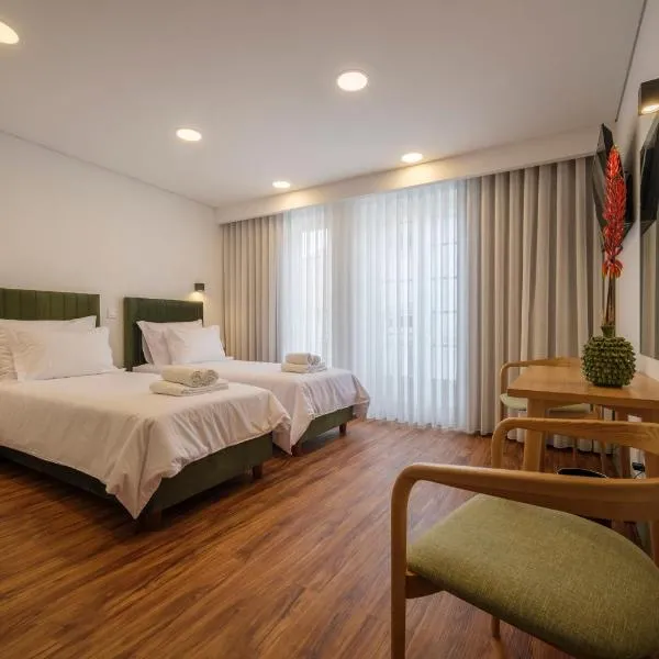 Azimute 4 - T0 Moderno Centro Histórico Angra, hotel i Angra do Heroísmo