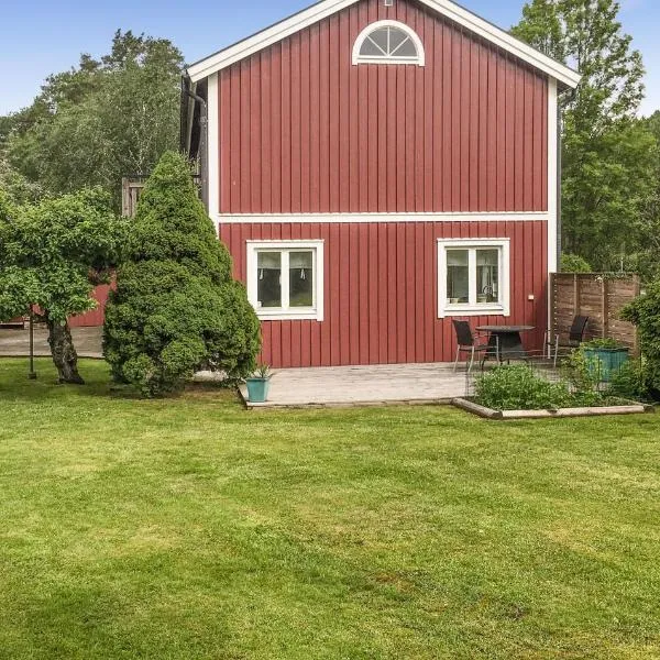 Stunning Home In Svängsta With Sauna, hotel in Svängsta