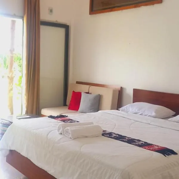 Inang Amang Homestay, hotel v destinaci Labuan Bajo