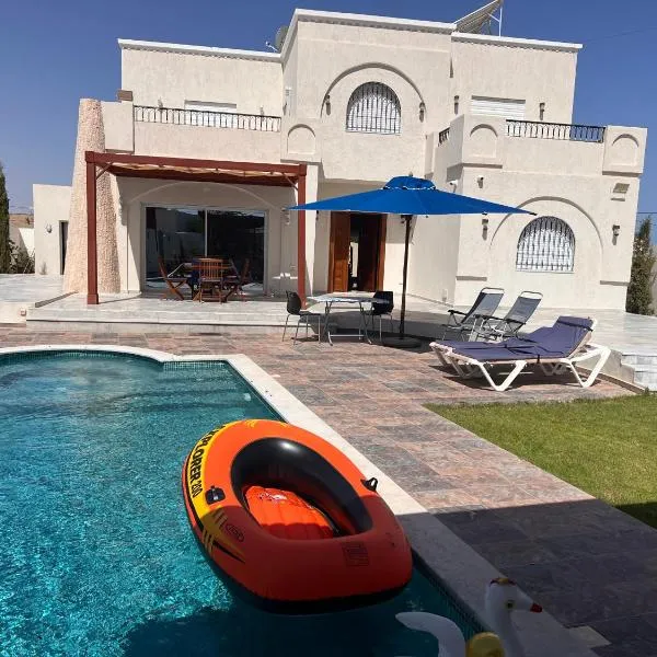 VillaLina Haut Standing Djerba、Ajimのホテル