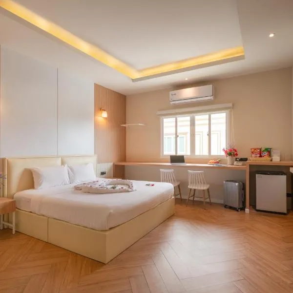 Grandbangsaray, hotel in Na Jomtien