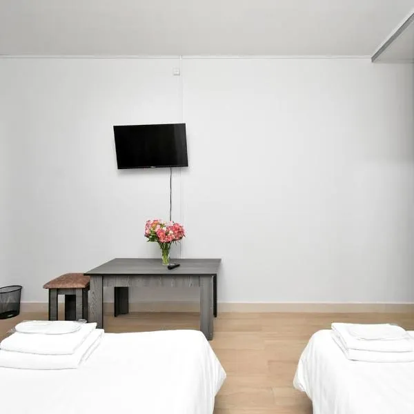 Sirik, hotel v destinaci Pʼarakʼar