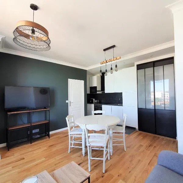 Au pied des transports Appartement lumineux, hôtel à Vincennes