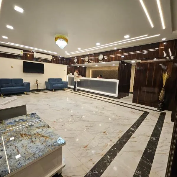 ๋ฐ์ค๊ฐ๋ฅด์ ์์นํ ํธํ
HOTEL MAA LAXMI PALACE