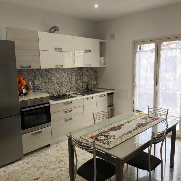 Home For You, hotel v destinaci Carini