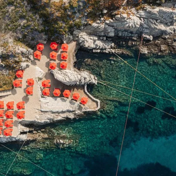 Petasos Beach Resort & Spa - Small Luxury Hotels of the World, hotel in Platis Gialos