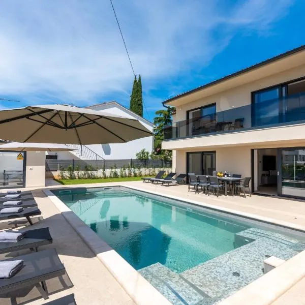 Villa Domenica Medelina 5. City center, pool, jacuzzi, sauna, hotel v Rovinji