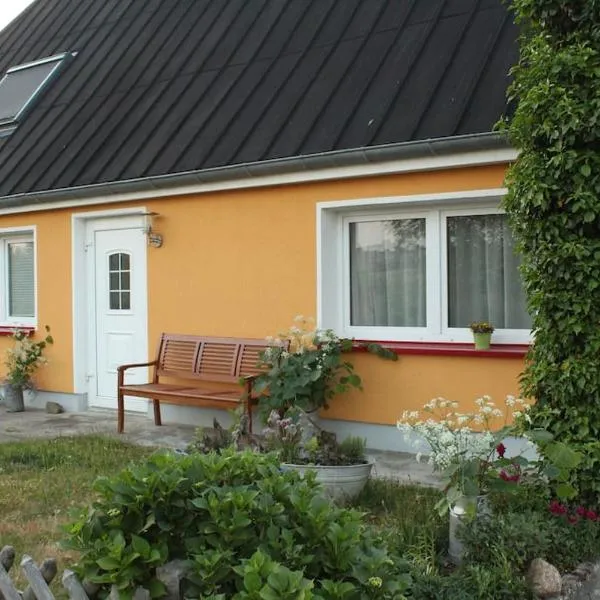 Ferienhaus Frank, hotel in Letschow