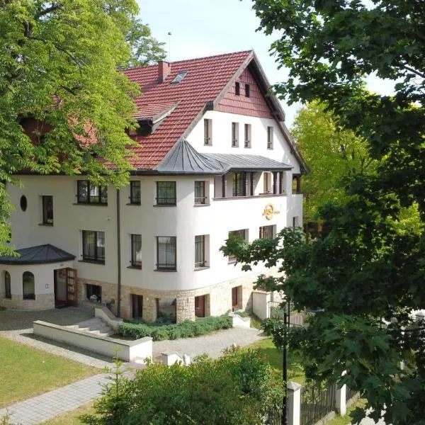 Jasny Dwór, hotel Polanica-Zdrójban