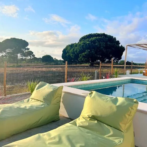 Meco Lodge Private Pool Full of Grace, hotel v destinaci Sesimbra