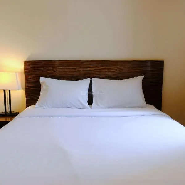 Modern Look 3BR at Apartment Braga City Walk By Travelio, hotel v destinaci Bandung
