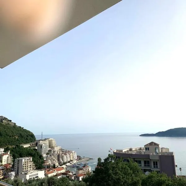 Apartments GC 3, hotel v destinaci Rafailovići