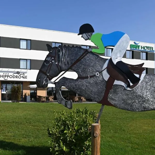 Brit Hotel Ploermel - Hotel de l'Hippodrome – hotel w mieście Ploërmel