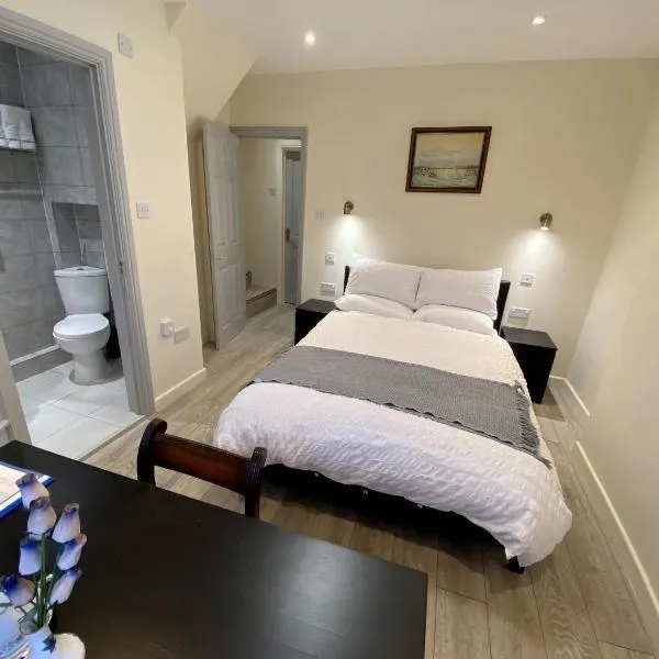 Apartment with an Open-Plan Kitchen Living Room, hotel in Aylesbury