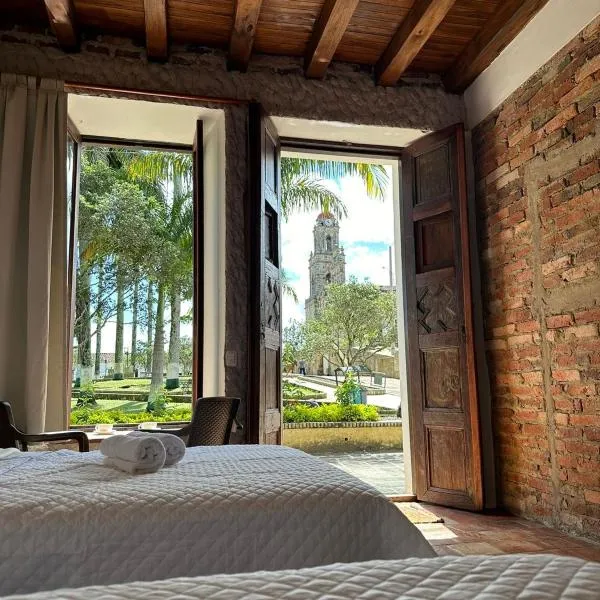Casa Hotel Serena、Guadalupeのホテル