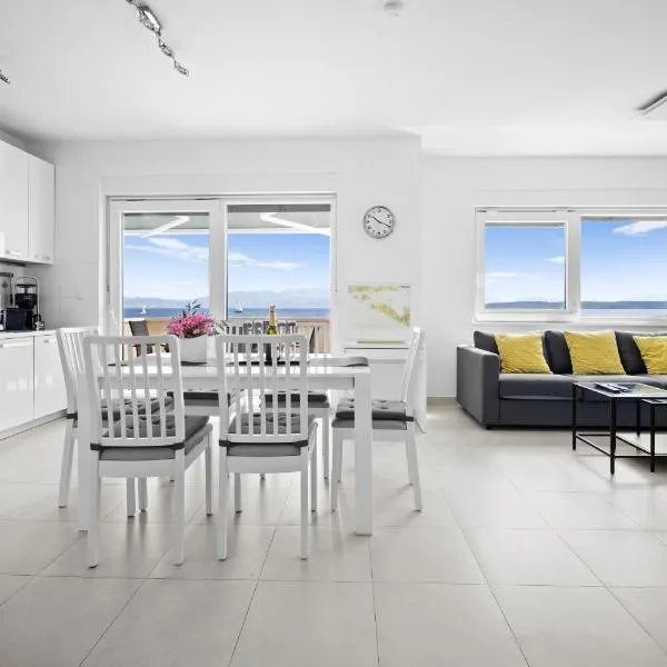 House , Seafront Apartment Pelegrin, hotell i Stomorska