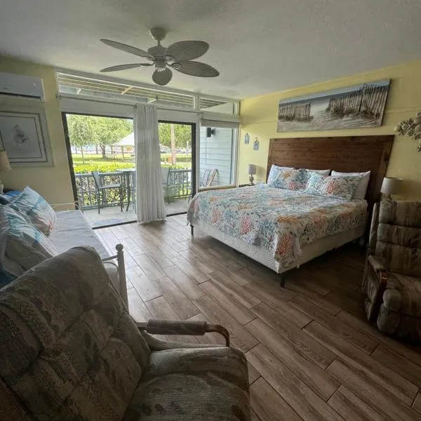 Unit 125 at Park Place in Cedar Key, FL, hotel v destinaci Cedar Key