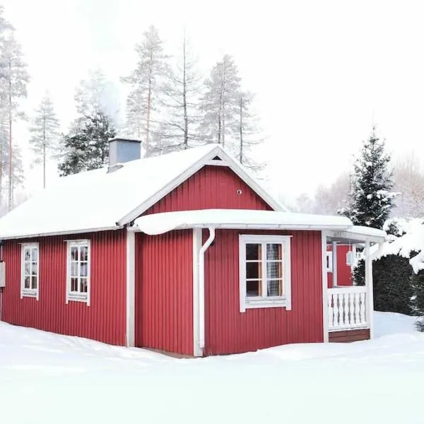Ireneborg, cottage with Finnish sauna, hotel en Svedja