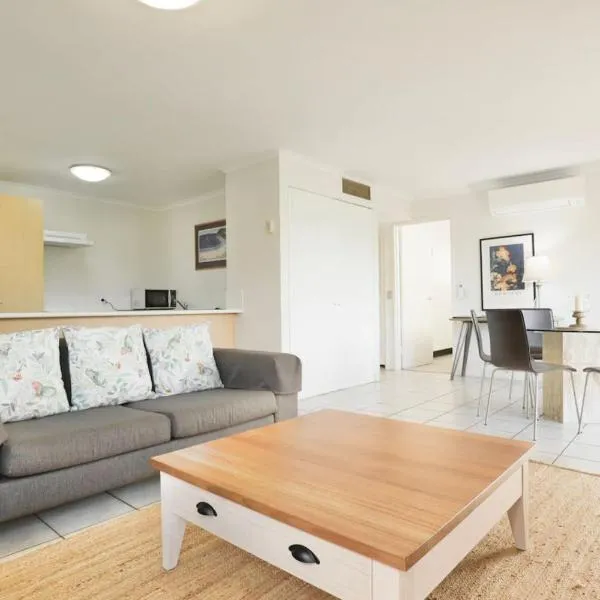 Beach Lovers Dream 2BR, hotel en Noosa Heads