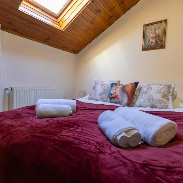 Kismókus Apartman, hotel v destinaci Eger