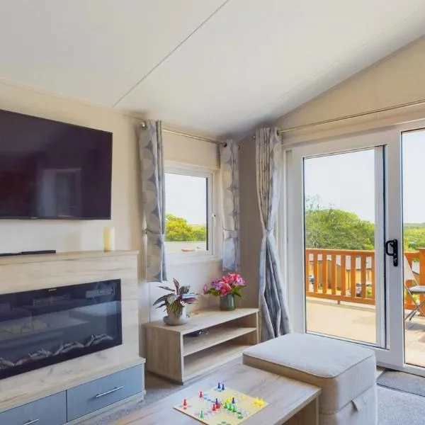 Long View in Roebeck Country Park, sleeps 4, beach 3.5 miles., hotel a Ryde